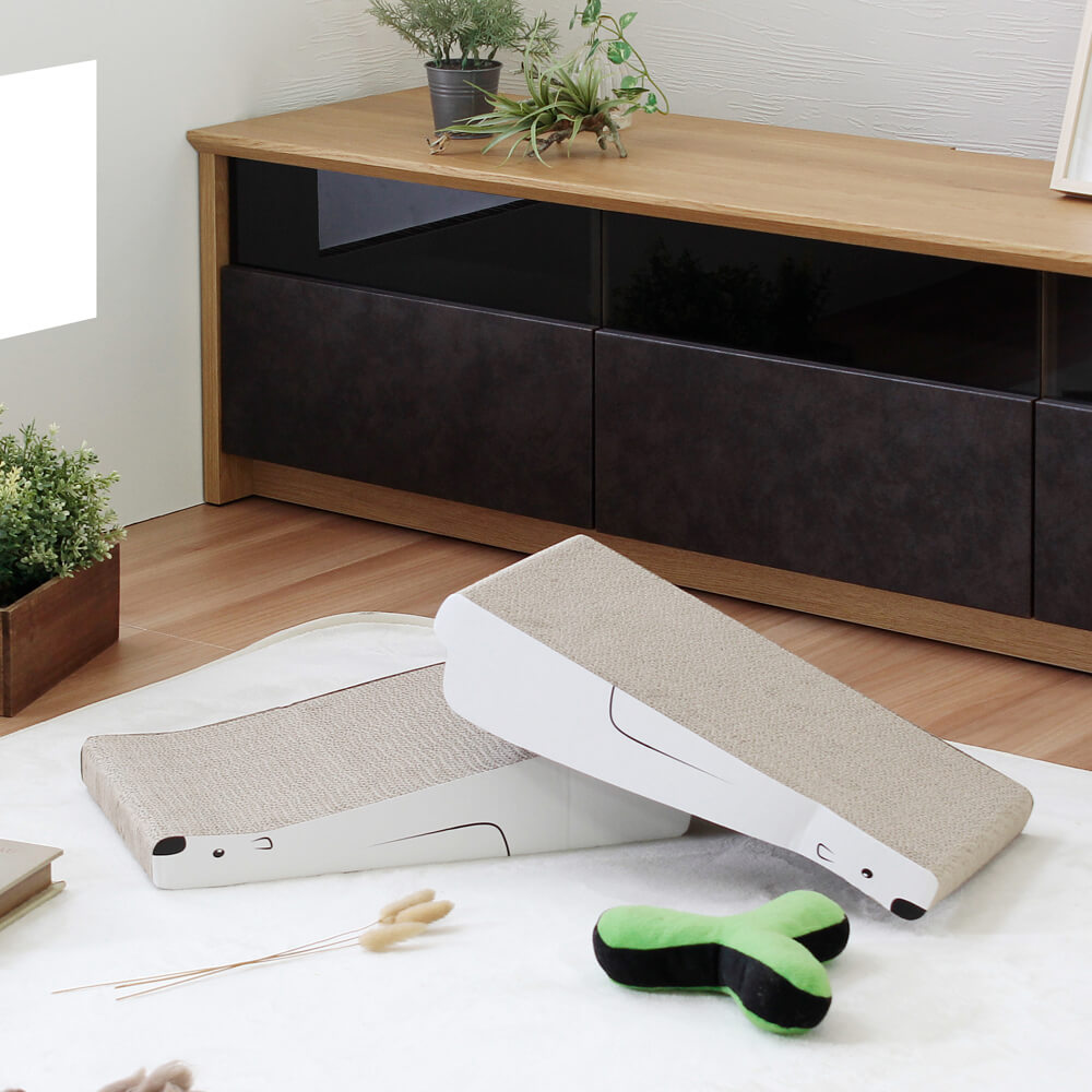 段ボール爪とぎ シロクマ型