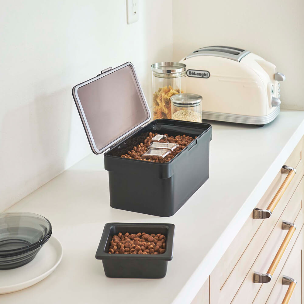密閉ペットフードストッカー （1.5kg）
