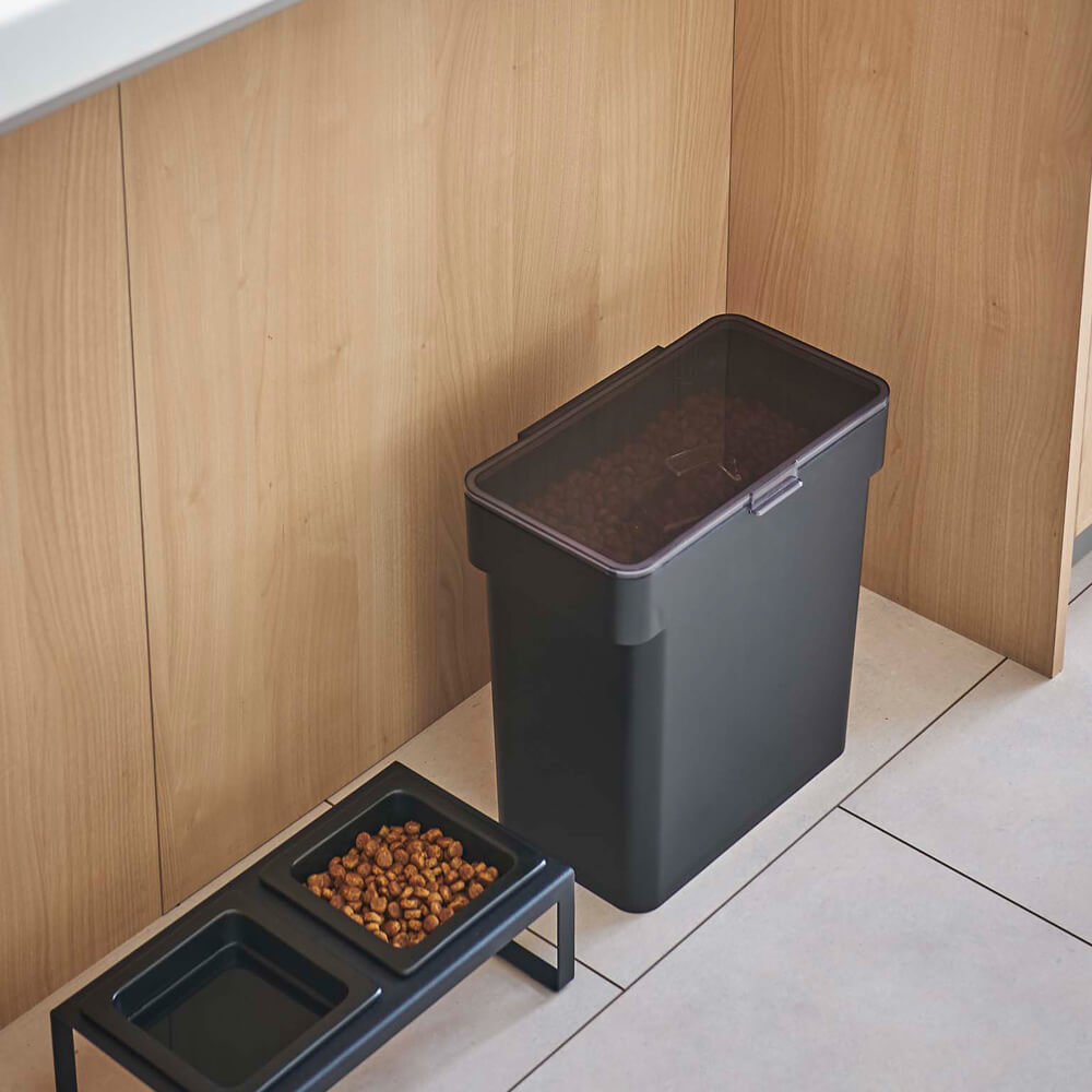 袋ごとペットフードストッカー （3kg）