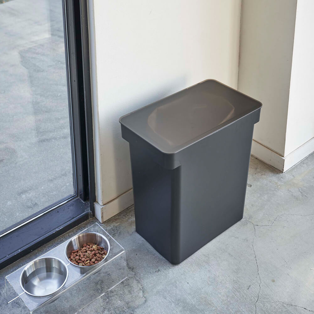 密閉ペットフードストッカー （12kg）